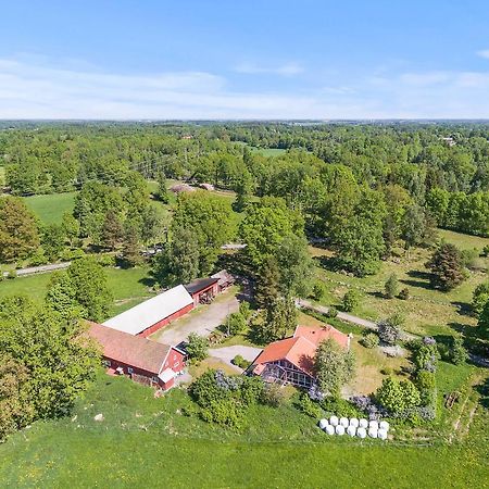 Bitterna Akatorp Villa Екстериор снимка